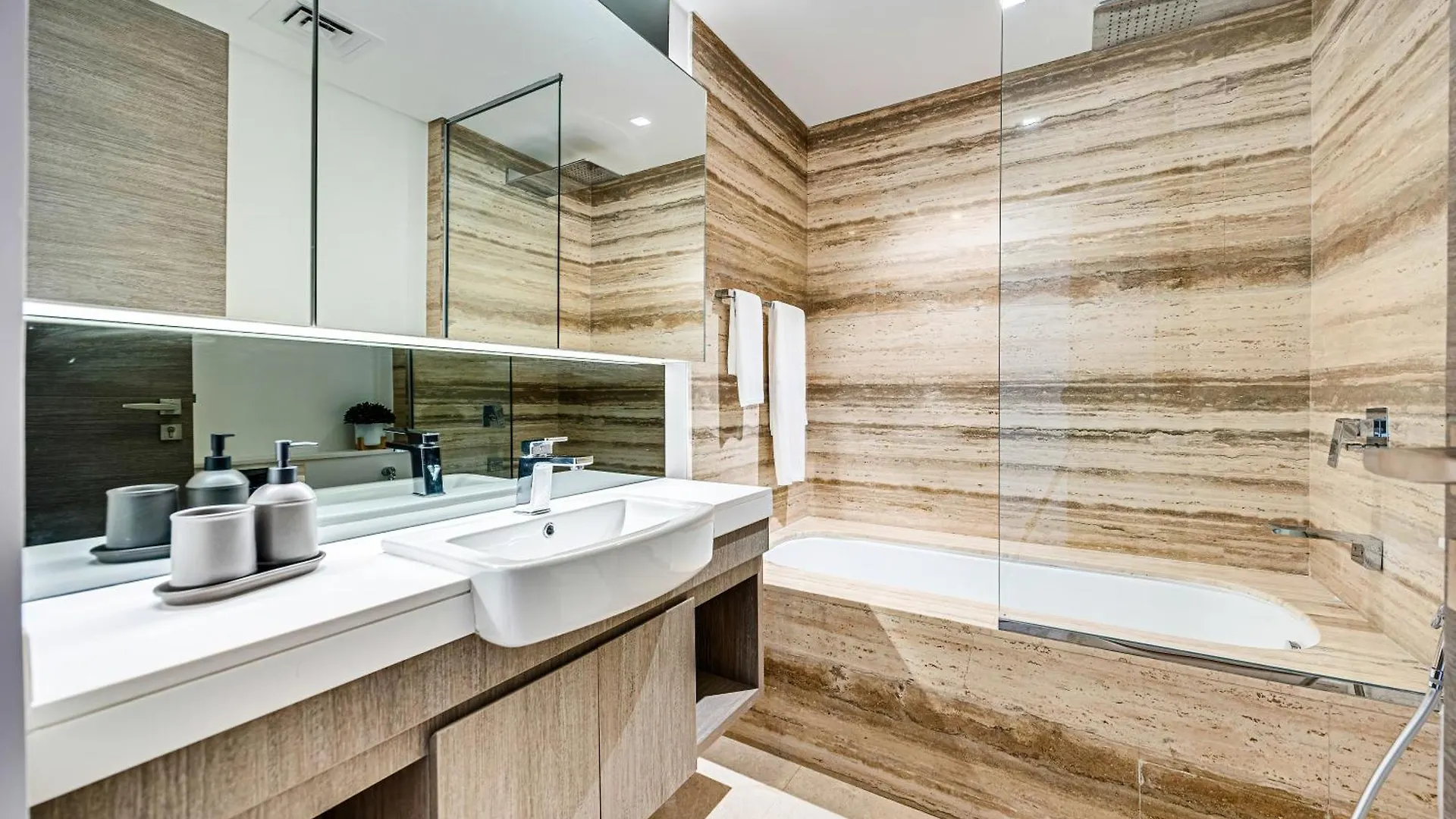 Cute Studio In The Sterling By Omniyat Dubai