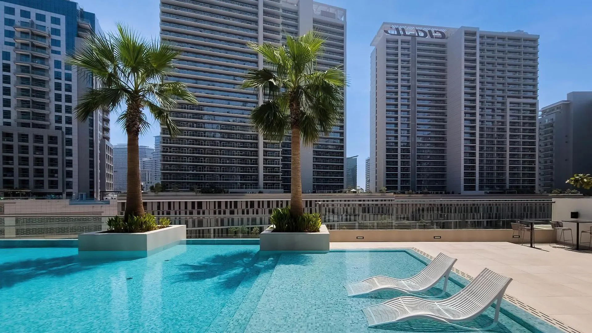 Apartment Cute Studio In The Sterling By Omniyat Dubai