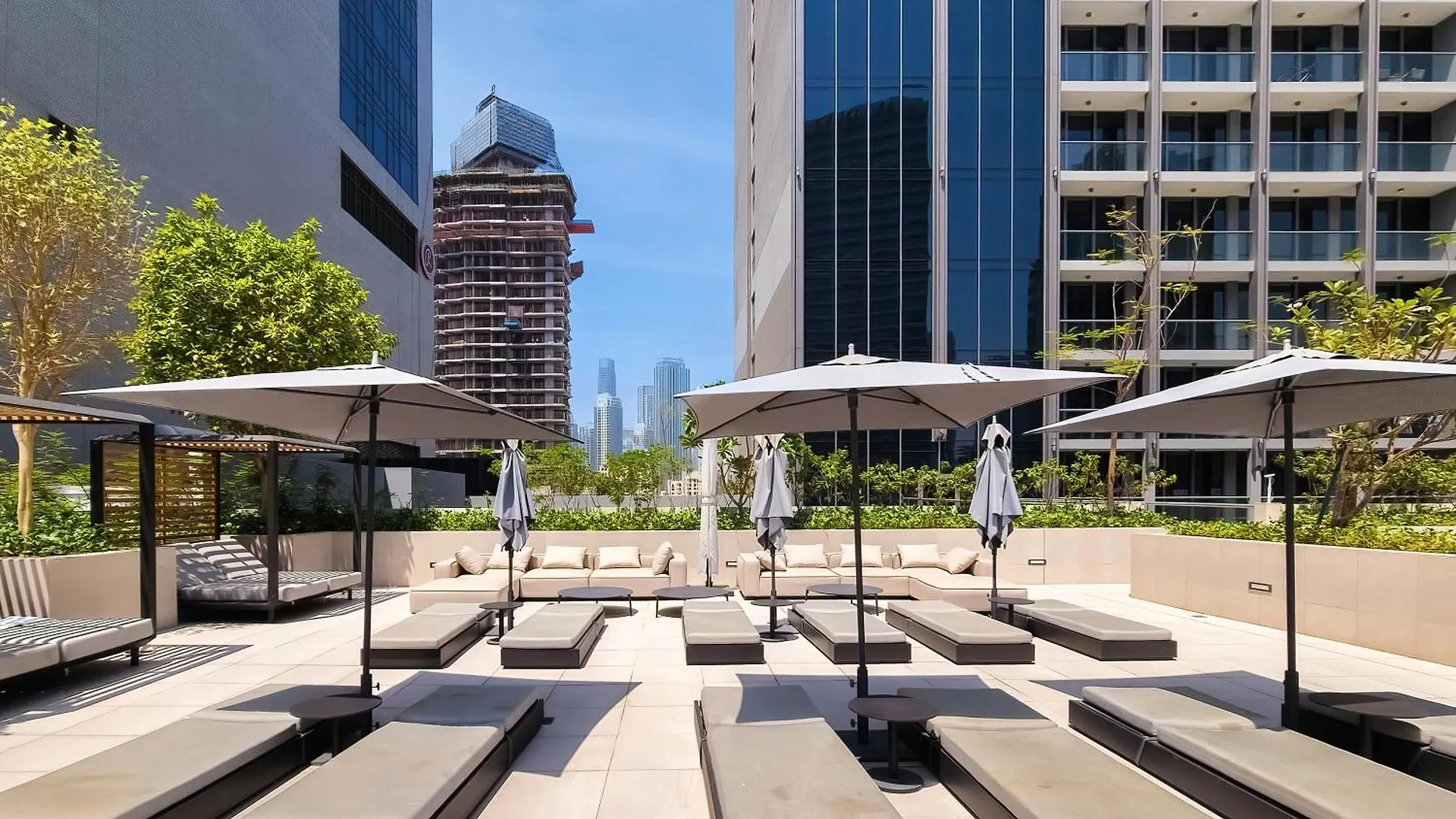 Apartment Cute Studio In The Sterling By Omniyat Dubai